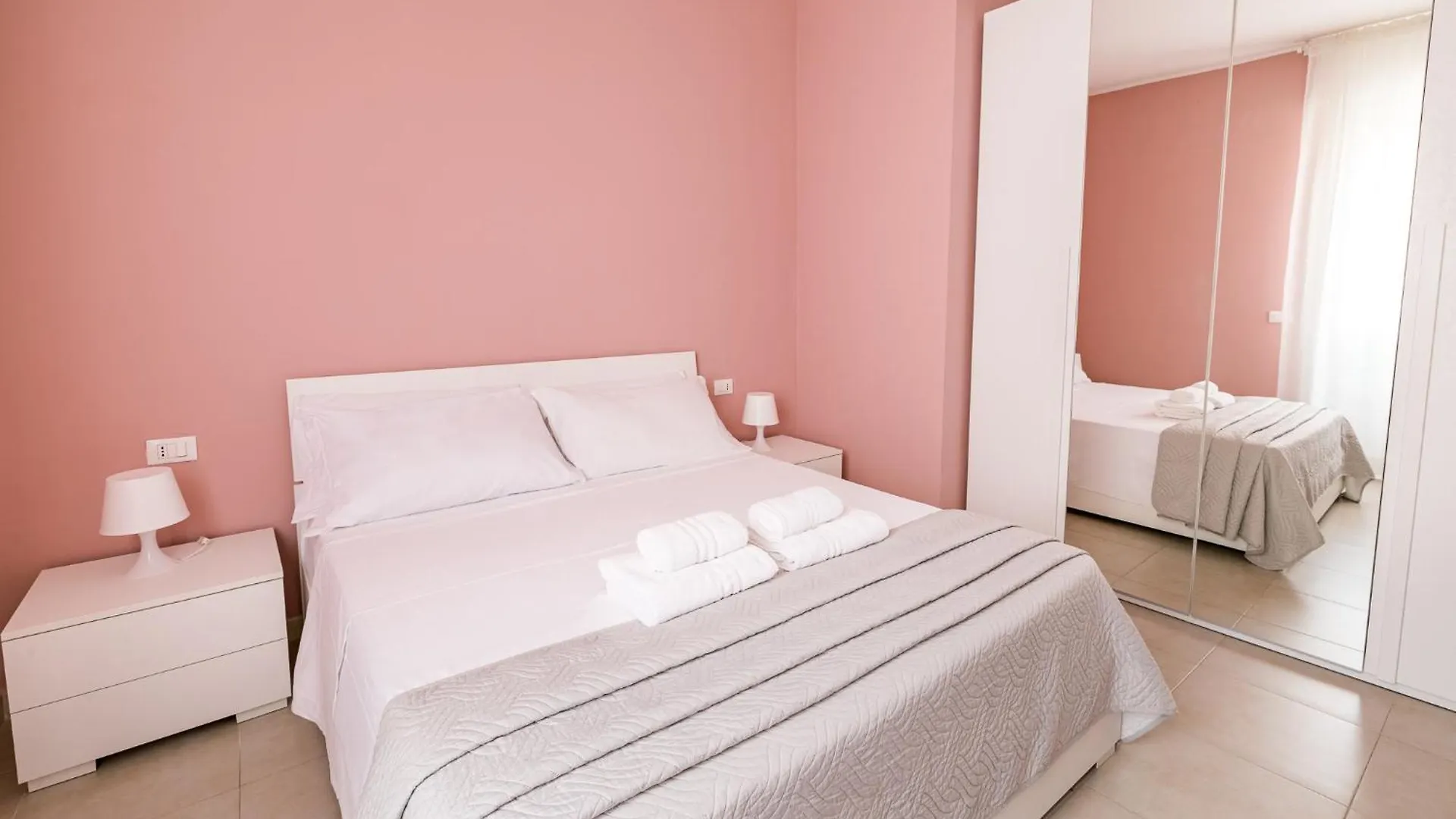 The Flow Apartment Milan 0*,  Italy